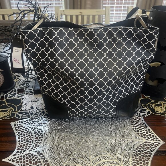 Bueno Handbags - Bueno Collection Black White Geometric Print Shoulder Handbag Tote Fashion Bag